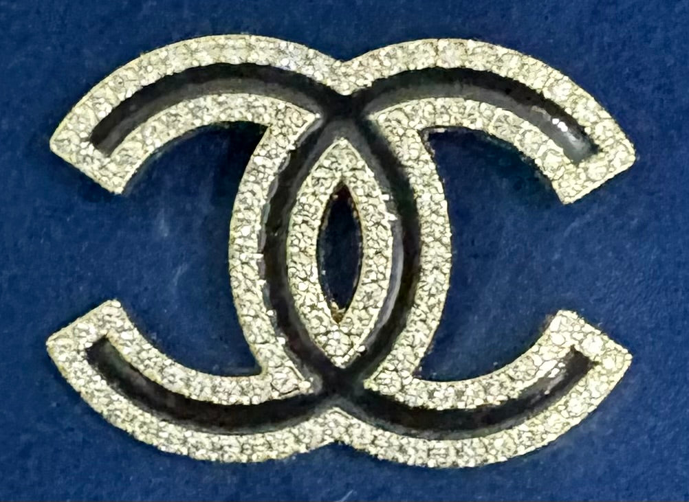 A Charlotte Collection (brooch)